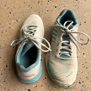 K- Swiss Tennis 🎾 Court Shoes Girls Sz 5